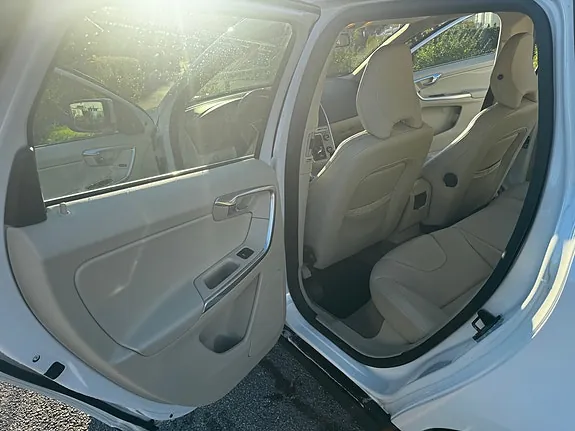 Volvo Xc60 2013 photo 2