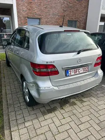 Mercedes-Benz B-Class 2009 photo 2