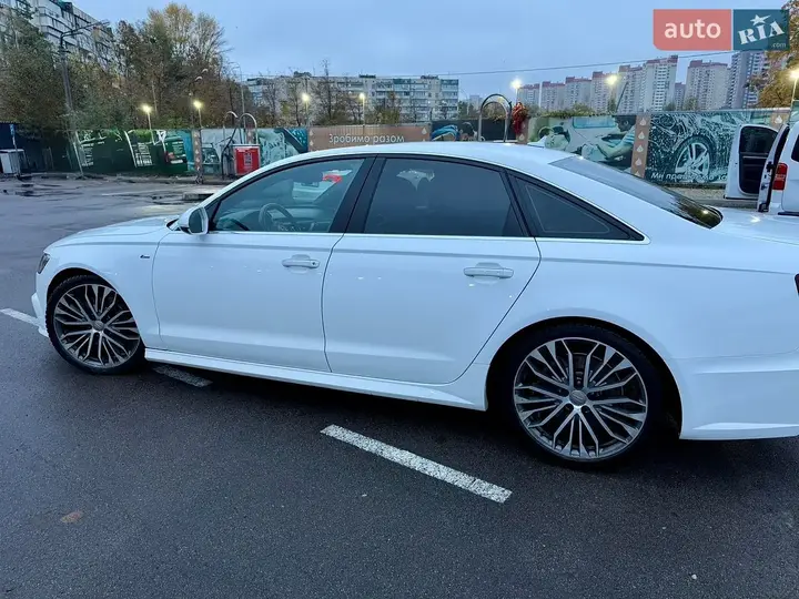 Audi A6 2015 photo 2