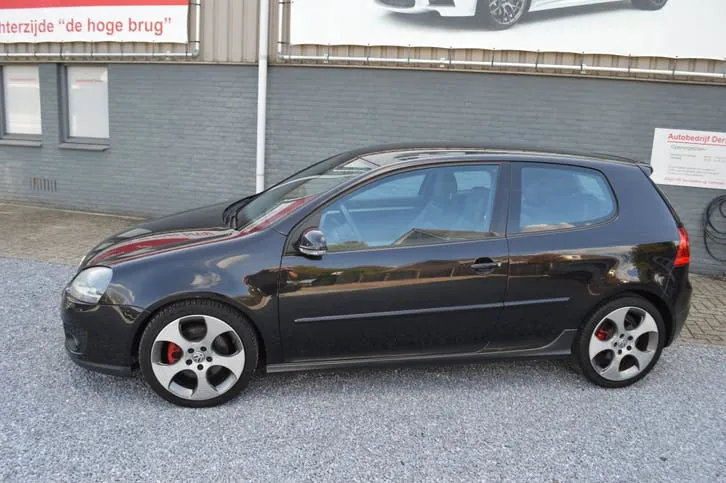 Volkswagen Golf 2005 photo 3