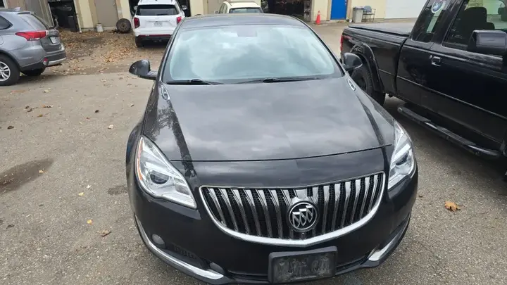 Buick Regal 2015 photo 2