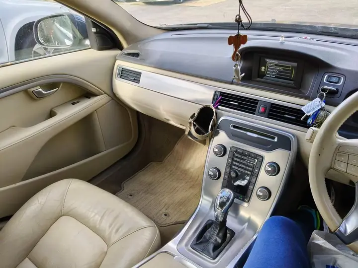 Volvo S80 2012 photo 2