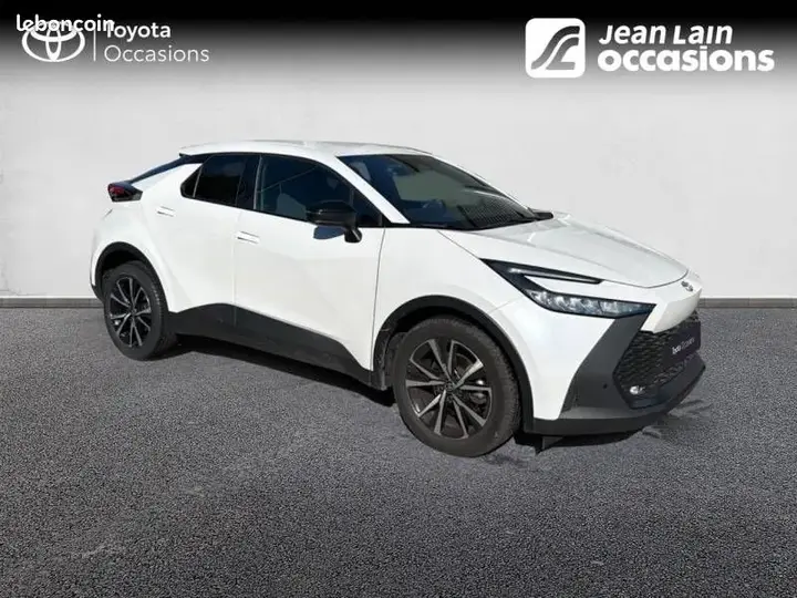 Toyota C-Hr 2024 photo 3
