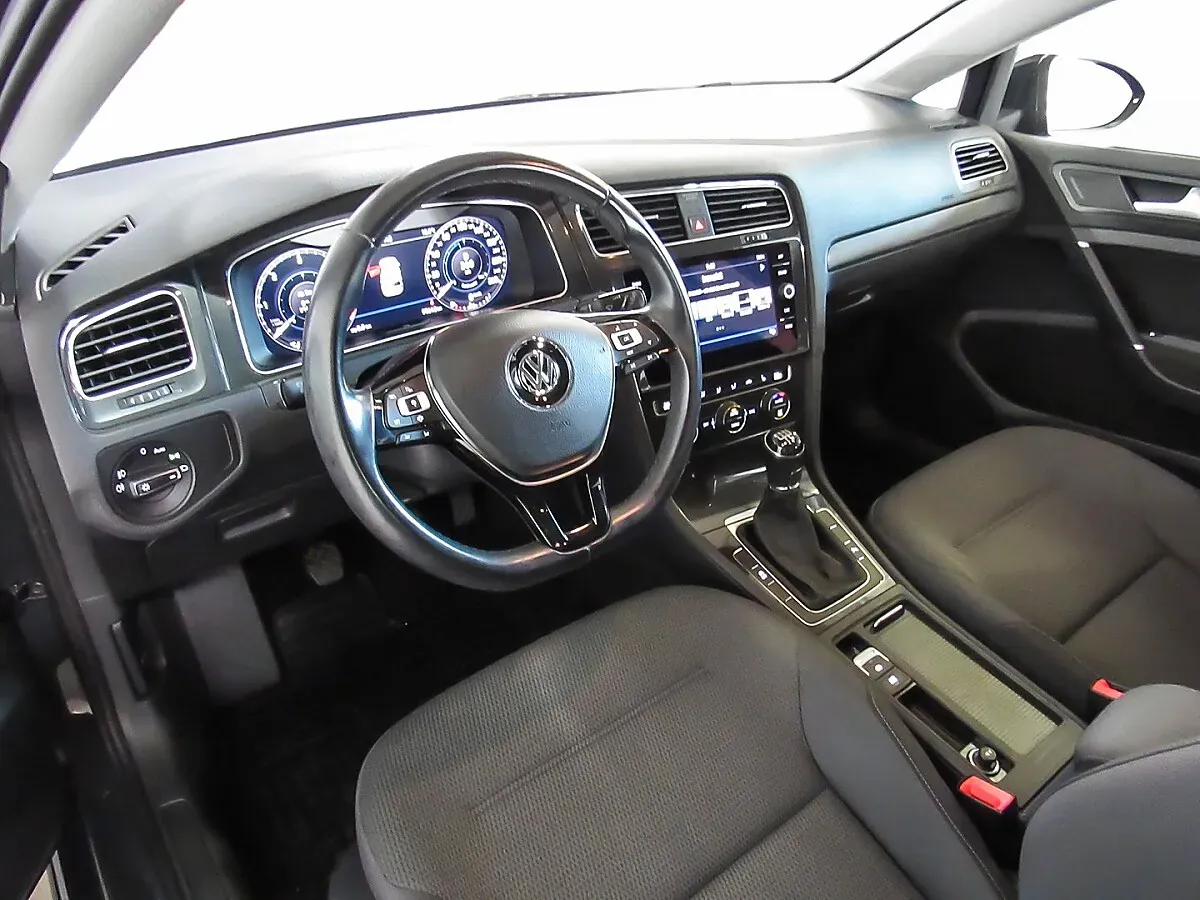 Volkswagen Golf 2019 photo 3