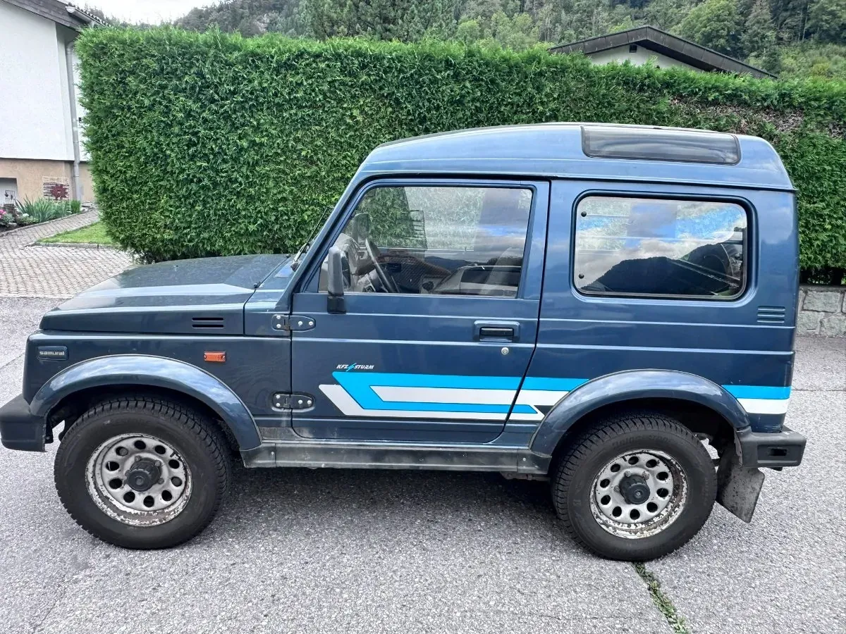 Suzuki Samurai 1990 photo 3
