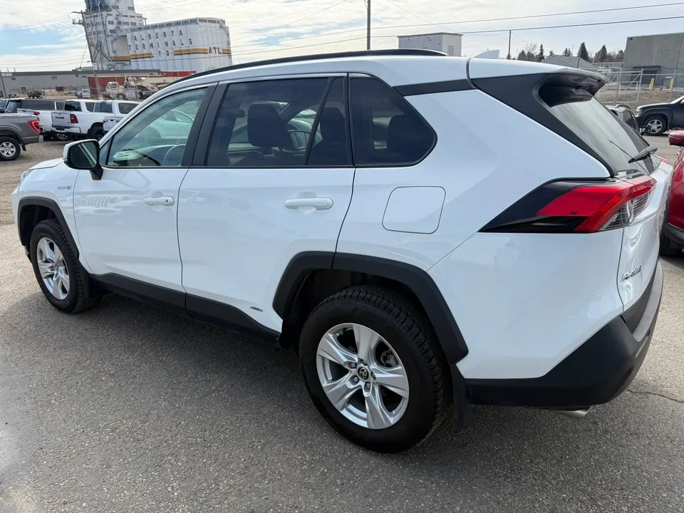 Toyota Rav4 2021 photo 4