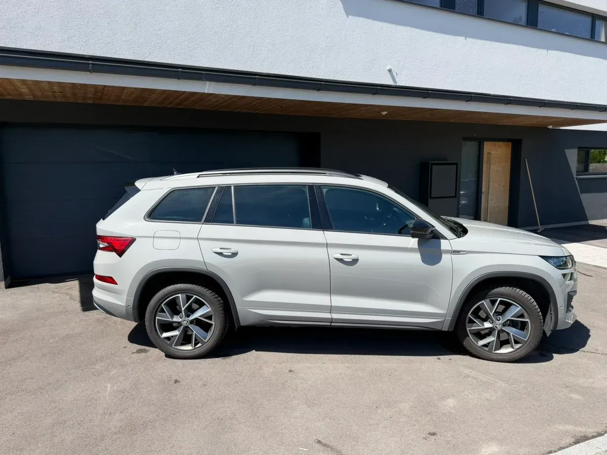Skoda Kodiaq 2023 photo 2