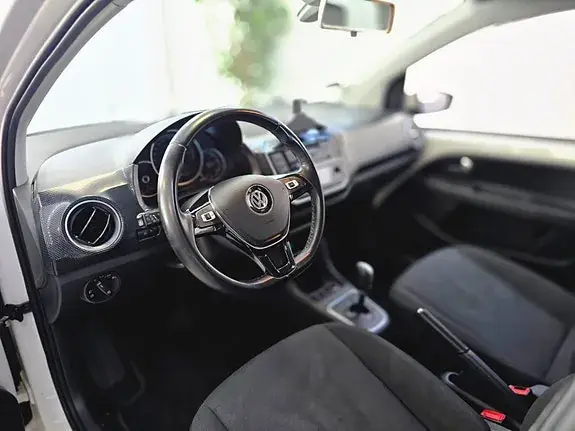 Volkswagen Up 2018 photo 5