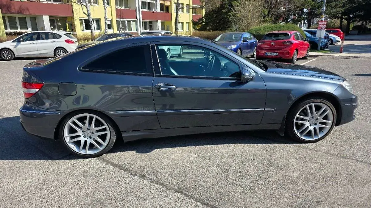 Mercedes-Benz Clc-Klasse 2009 photo 3