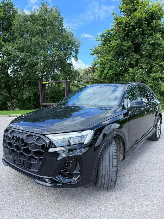 Audi Q7 2024 photo 2
