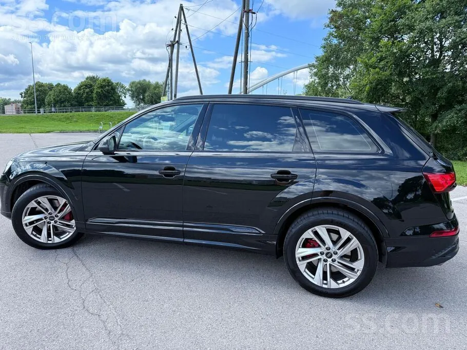 Audi Q7 2024 photo 3
