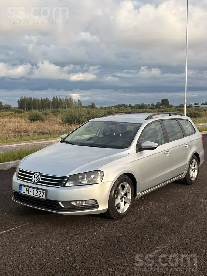Volkswagen Passat 2013 photo 2