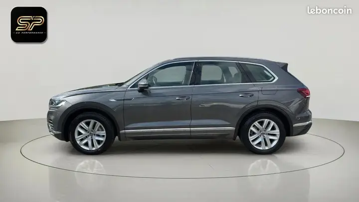 Volkswagen Touareg 2021 photo 3