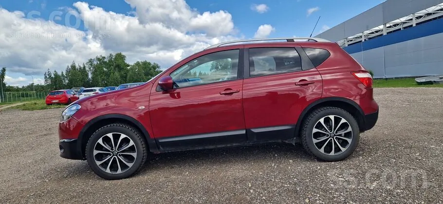 Nissan Qashqai 2011 photo 2