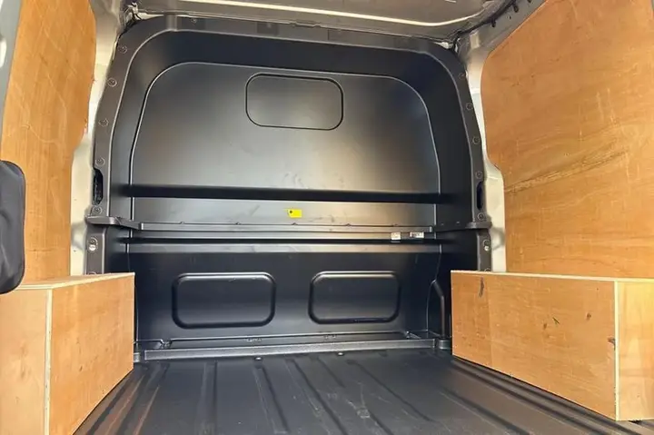 Ford Transit Custom 2025 photo 4