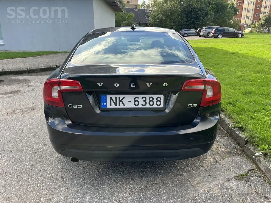 Volvo S60 2011 photo 4