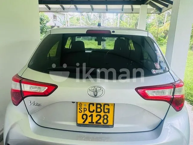 Toyota Vitz 2018 photo 2