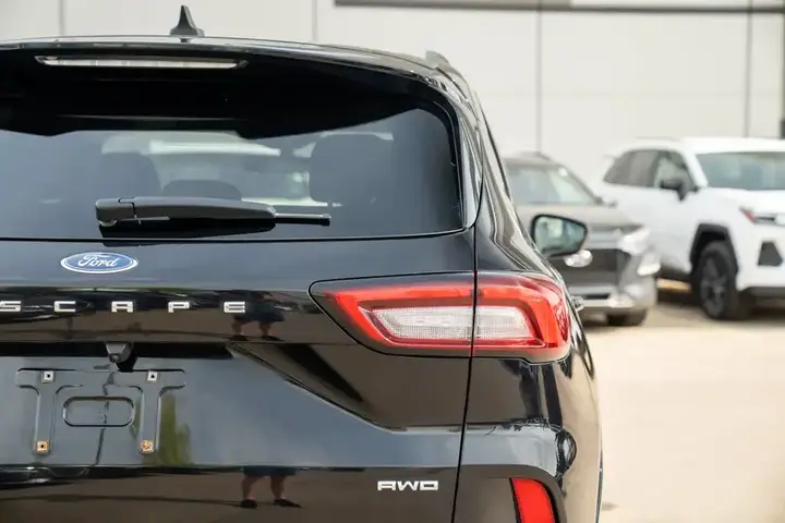 Ford Escape 2023 photo 4
