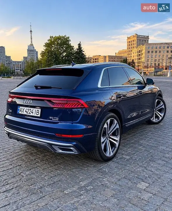 Audi Q8
