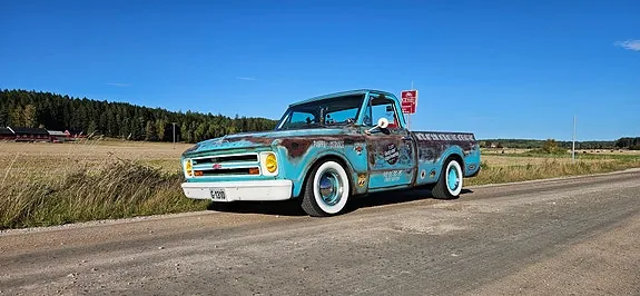 Chevrolet C10 1967 photo 3