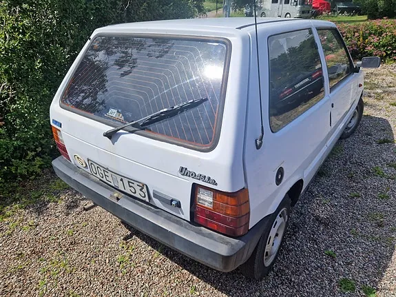 Fiat Uno 1989 photo 2
