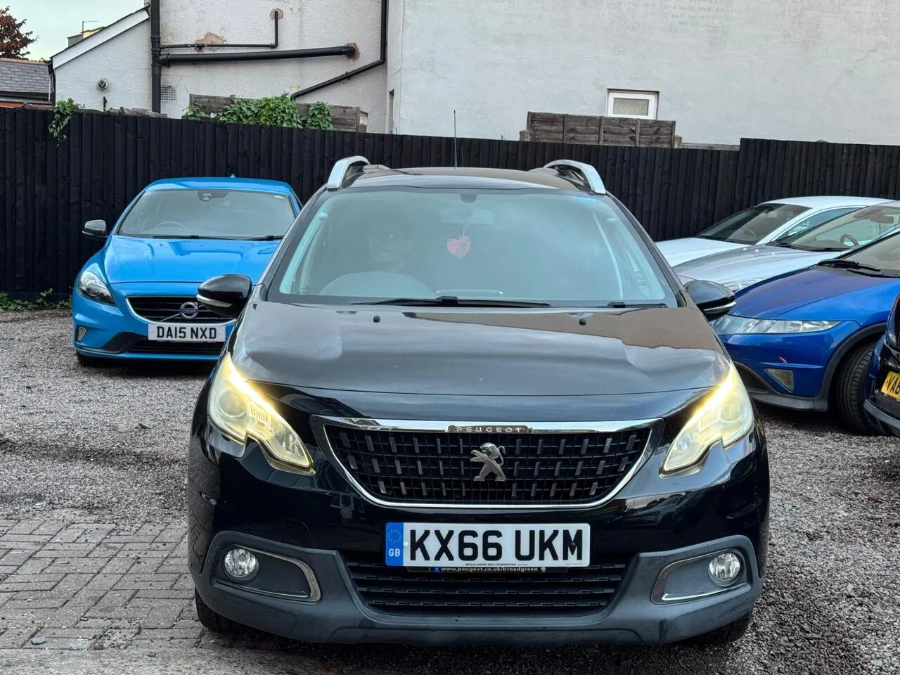 Peugeot 2008 2016 photo 3