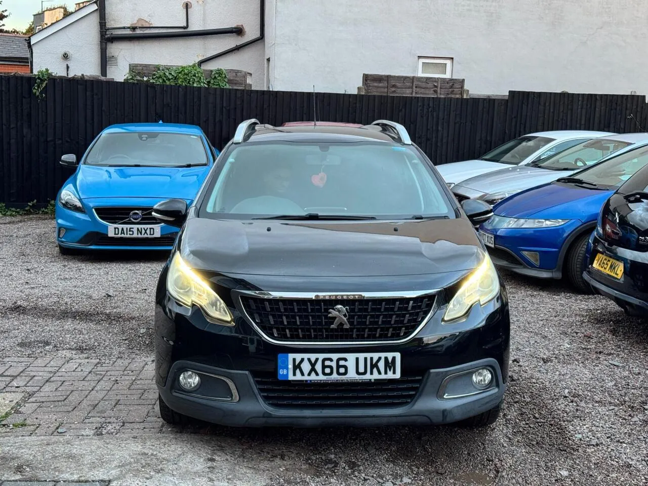Peugeot 2008 2016 photo 4