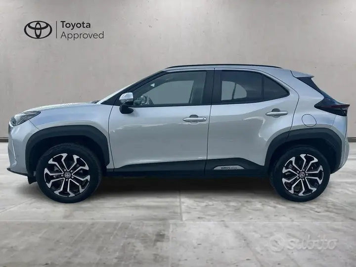 Toyota Yaris Cross 2023 photo 3