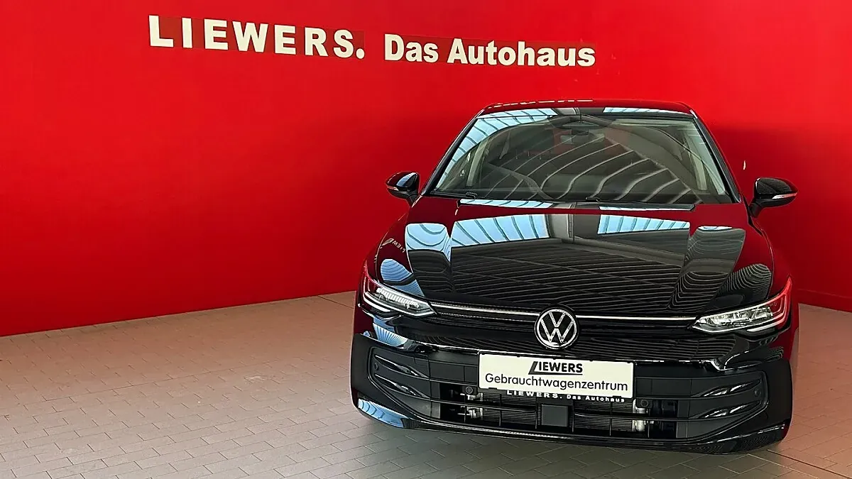 Volkswagen Golf 2026 photo 2