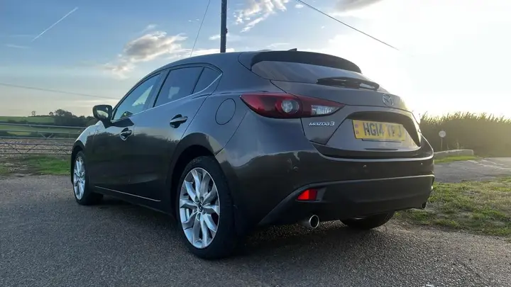 Mazda Mazda3 2014 photo 3