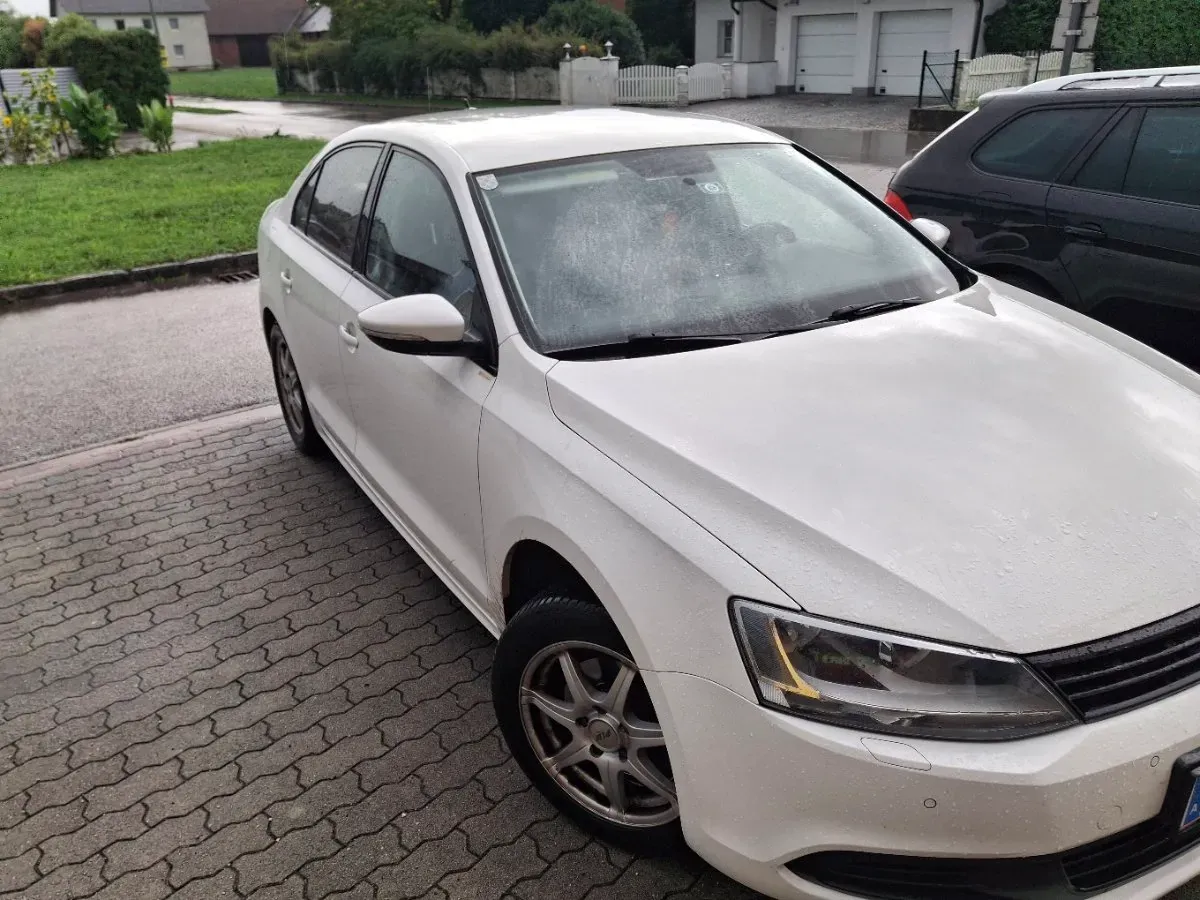 Volkswagen Jetta 2014 photo 3