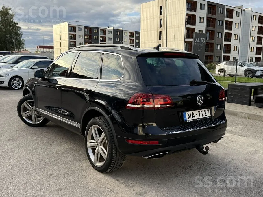 Volkswagen Touareg 2013 photo 3