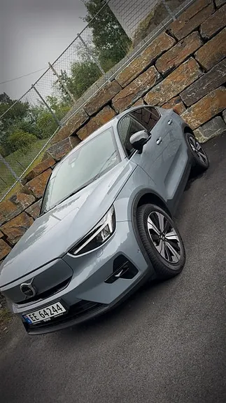 Volvo C40 2023 photo 2