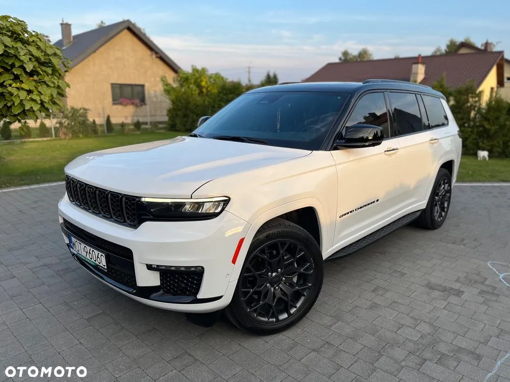 Jeep Grand Cherokee 2023 photo 2