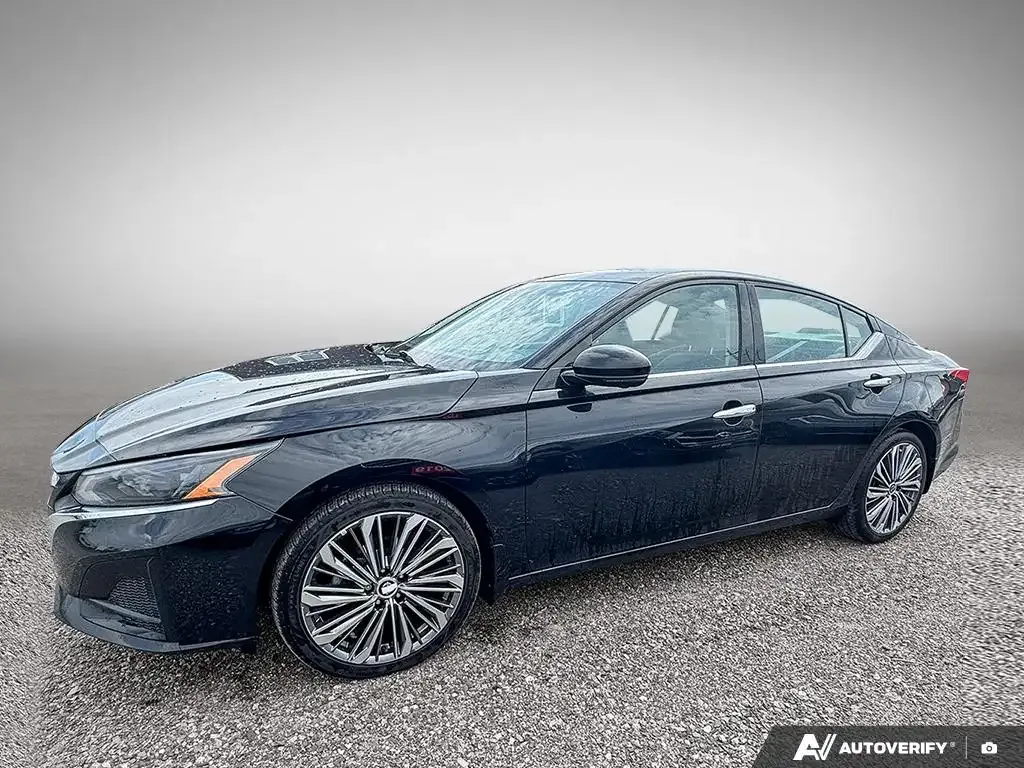 Nissan Altima 2018 photo 2