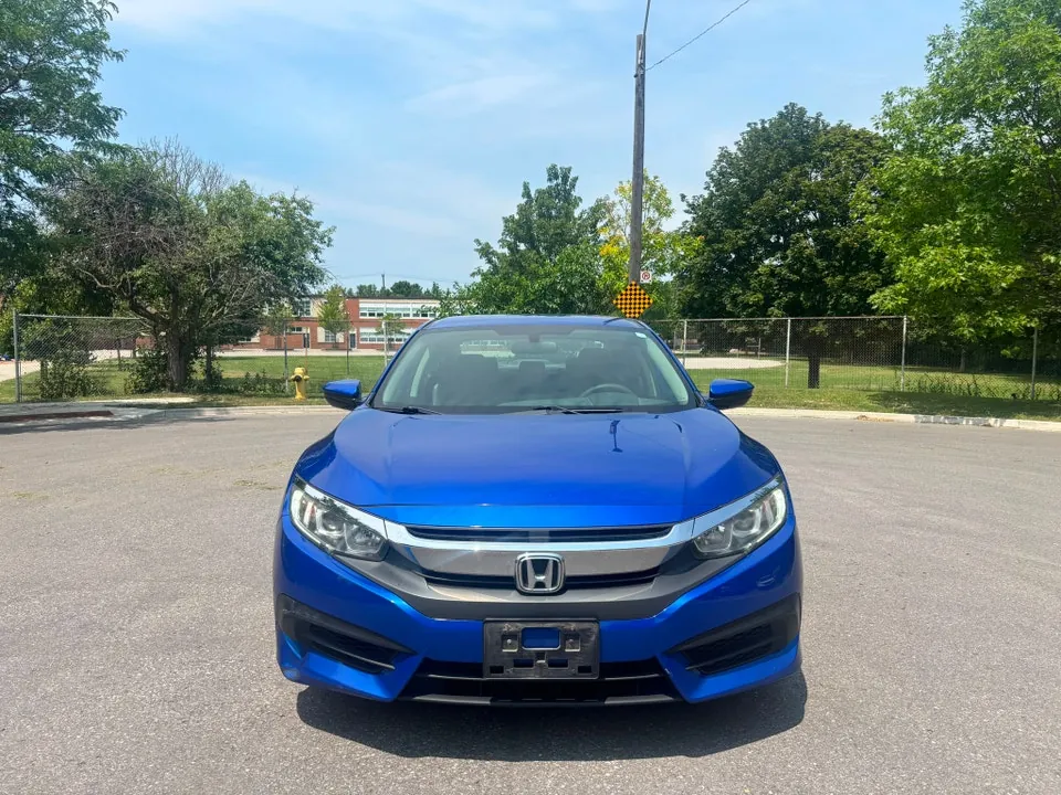 Honda Civic 2018 photo 2