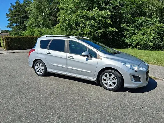 Peugeot 308 Sw 2011 photo 2