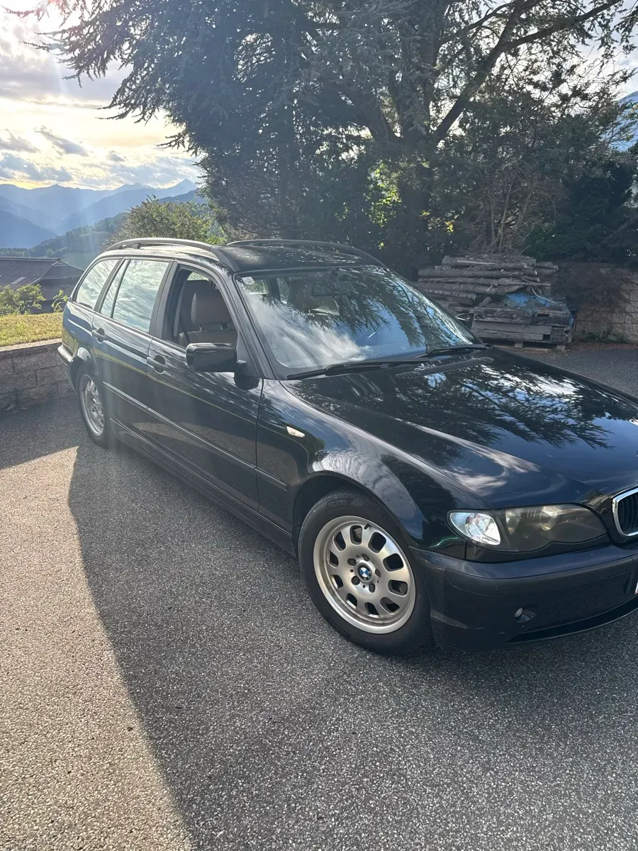 BMW 3 Series 2002 photo 2