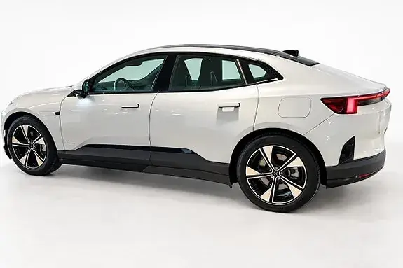 Polestar 4 2026 photo 3