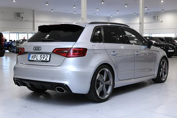 Audi Rs3 2016 photo 4
