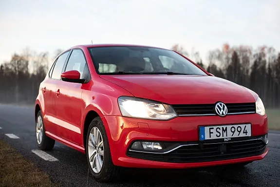 Volkswagen Polo 2015 photo 2