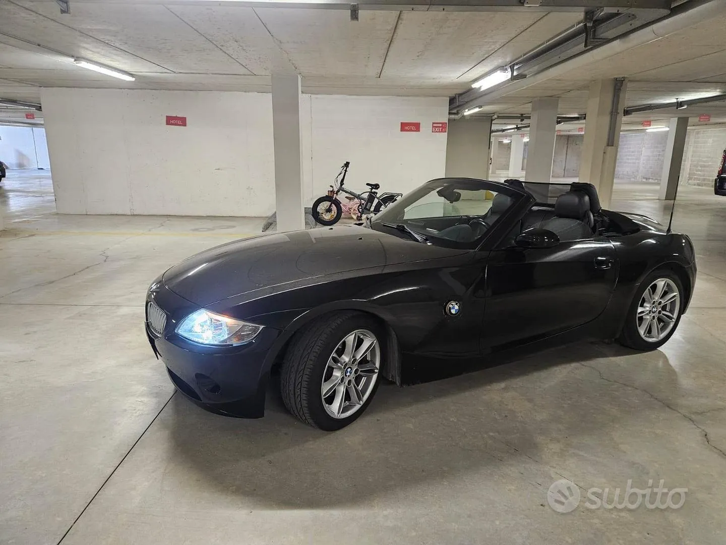 BMW Z4 2003 photo 2