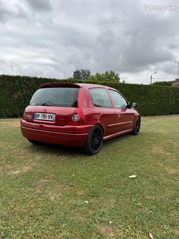 Renault Clio 2000 photo 3