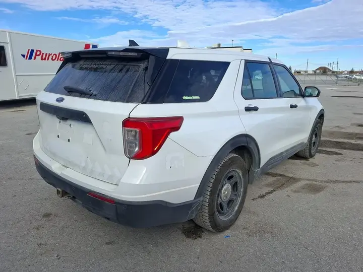 Ford Explorer 2021 photo 5