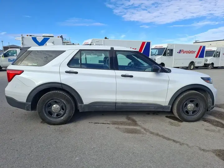 Ford Explorer 2021 photo 4