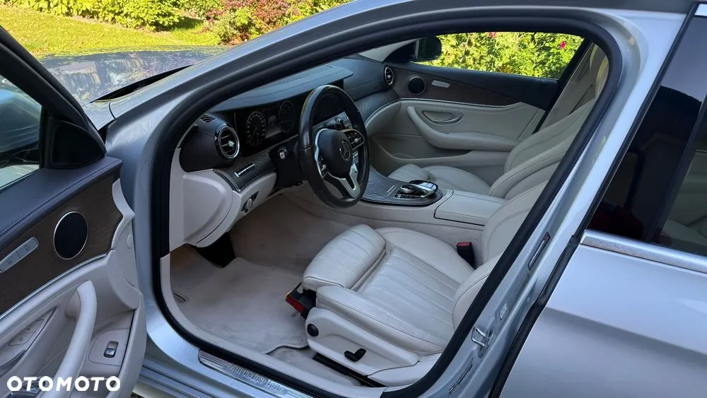 Mercedes-Benz E-Class 2018 photo 5