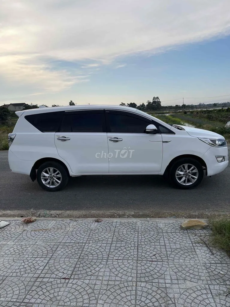 Toyota Innova 2016 photo 4