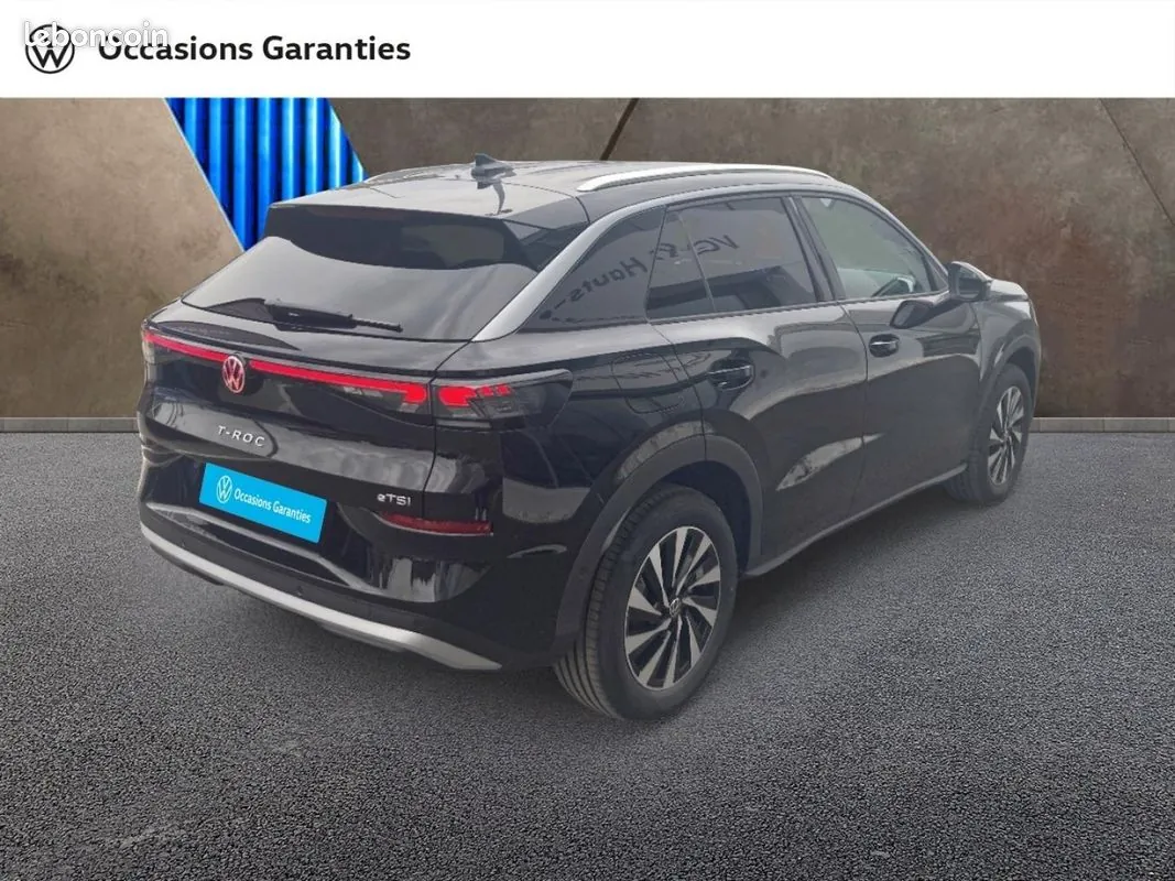 Volkswagen T-Roc 2026 photo 2