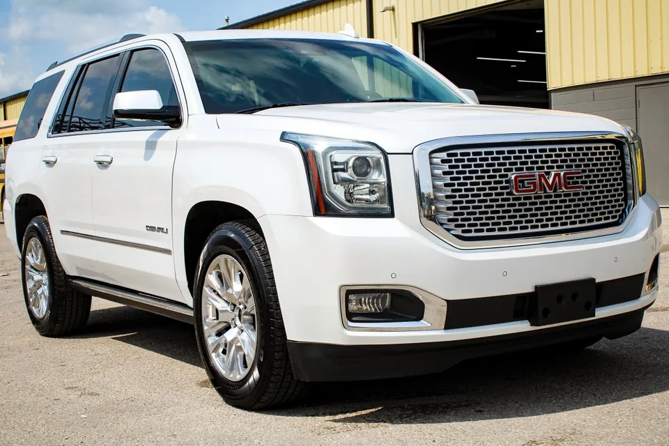 GMC Yukon 2017 photo 3