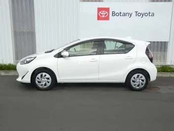 Toyota Aqua 2021 photo 5